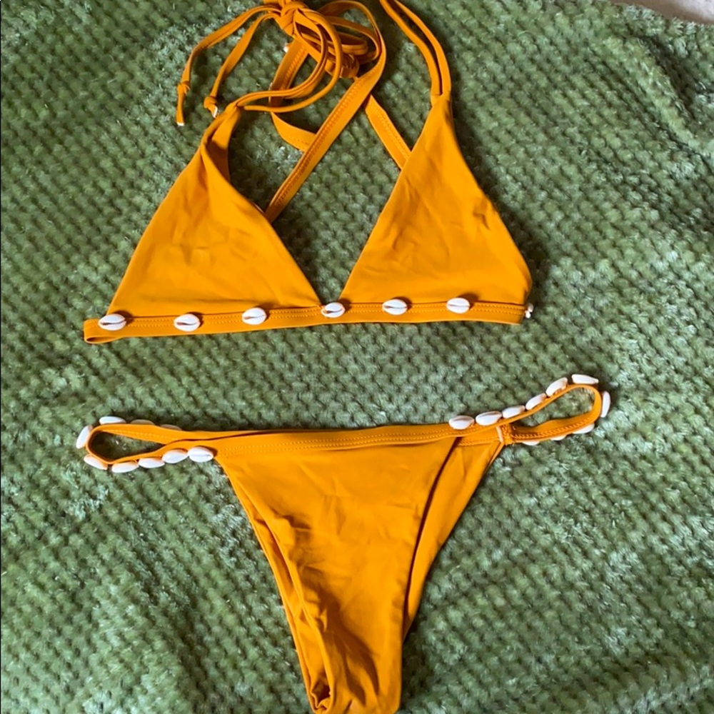 Zaful Rust-Colored Cheeky Shell Bikini
